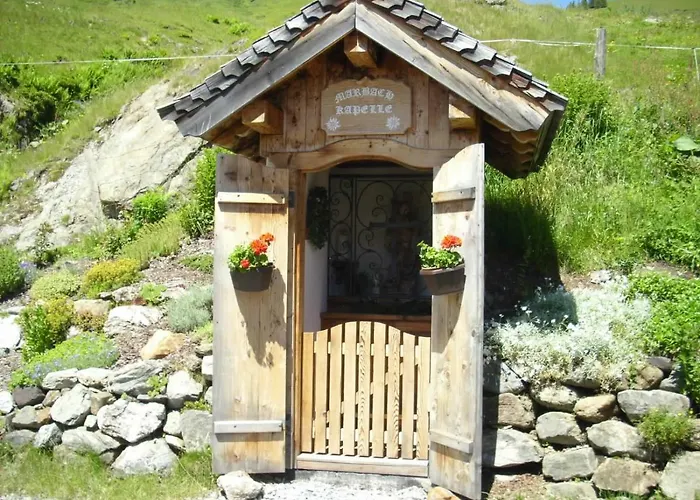 Affittacamere Chesa Montana 3*